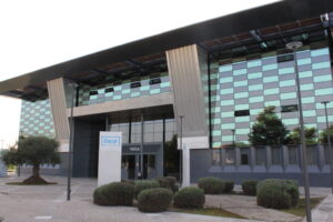 Bacaf gestiona y comercializa el Parque Comercial Vega del Rey, Sevilla Factory Dos Hermanas, Parque Comercial Viapark, Parque Comercial Tiro Janer, Parque Comercial Bormujos Universidad y la entidad urbanística de conservación El Palmetillo.